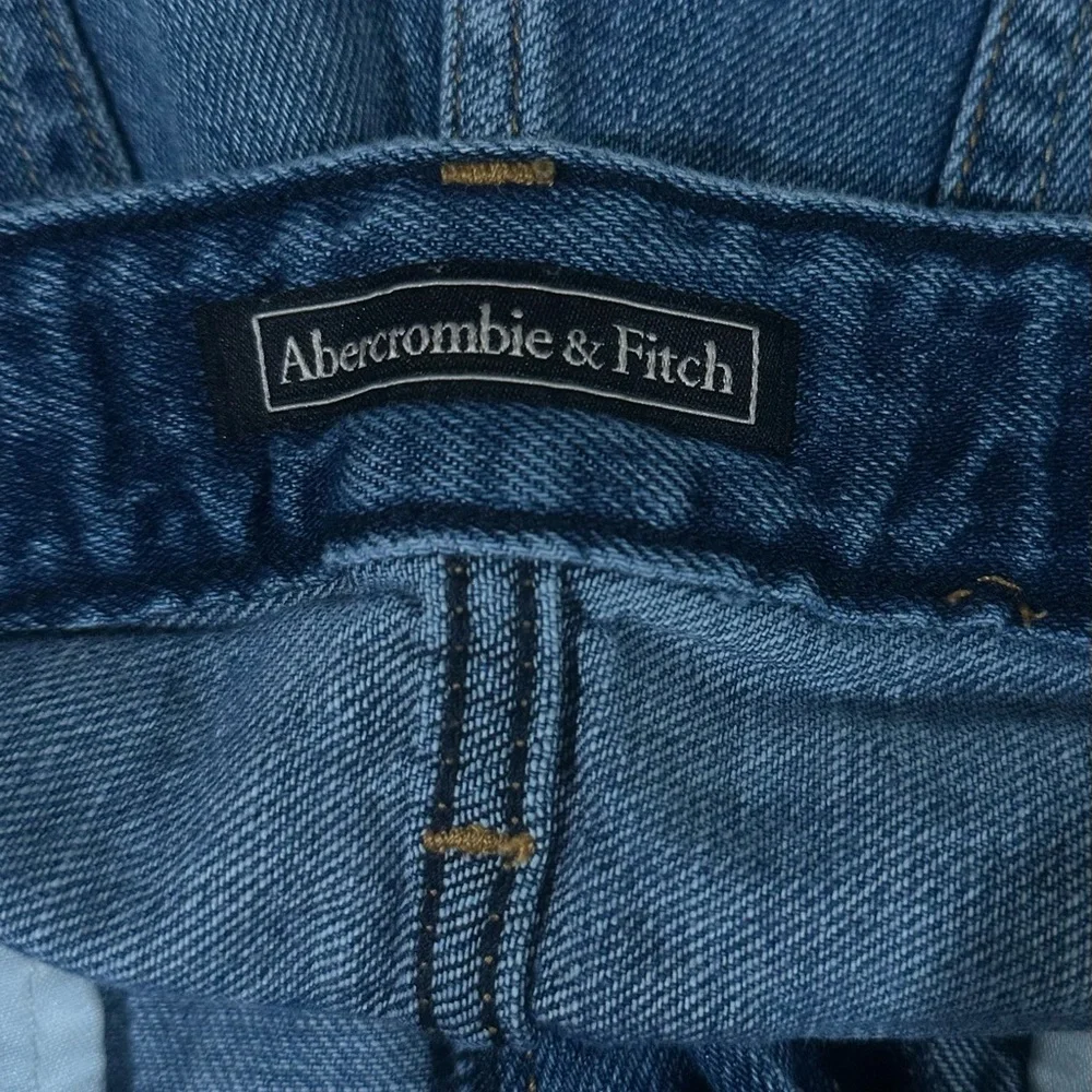 Abercrombie & Fitch Tribal Belt Band Distressed Embroidered Shorts Sz 27